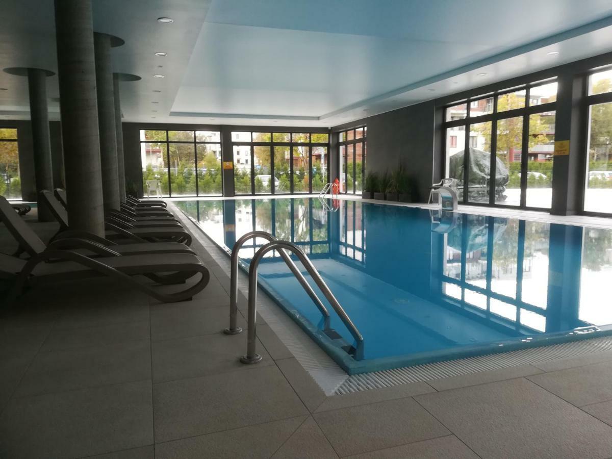 Morze Kolobrzeg Basen Kryty Apartment Exterior photo